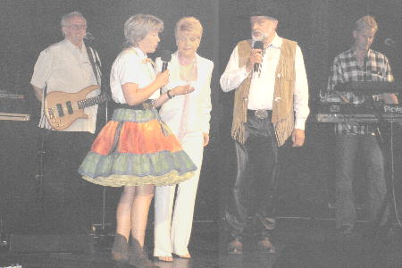  Linda im Gespr�ch mit Kerstin und Reinhard 